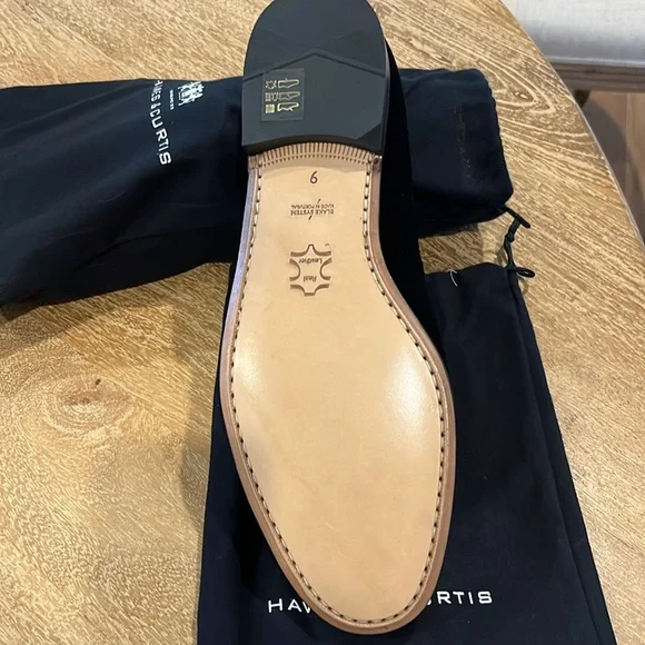 Hawes & Curtis velvet padded loafers from the UK display picture 2